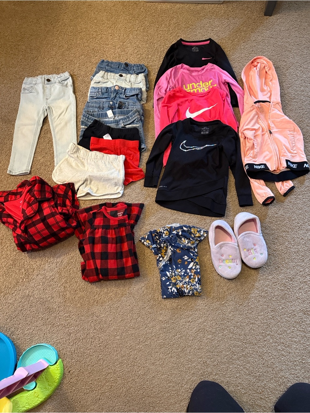 26 items- Size 2/3 Toddler Girls Tops and Shorts Bundle - Nike & Under Armour